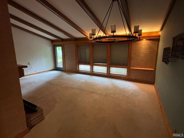 2701 W Petty Road, Muncie, IN 47304