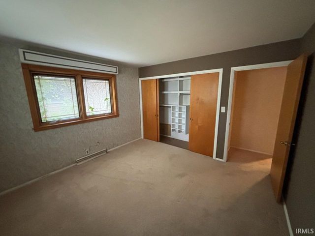 2701 W Petty Road, Muncie, IN 47304