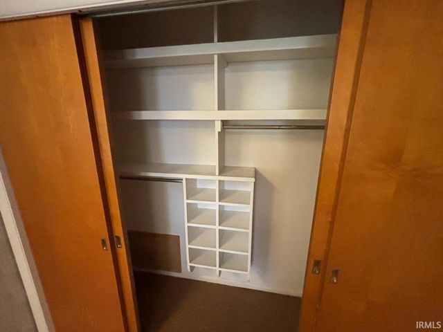 2701 W Petty Road, Muncie, IN 47304