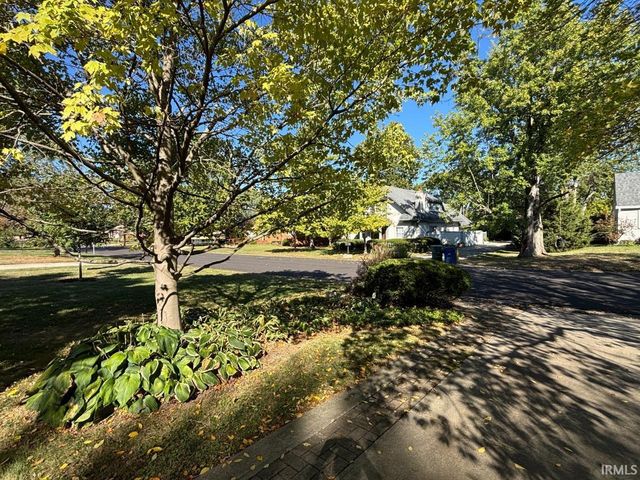 2701 W Petty Road, Muncie, IN 47304