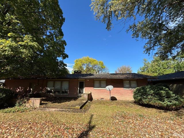 2701 W Petty Road, Muncie, IN 47304