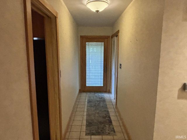 2701 W Petty Road, Muncie, IN 47304