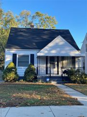 25284 Stanford Street, Dearborn Heights, MI 48125