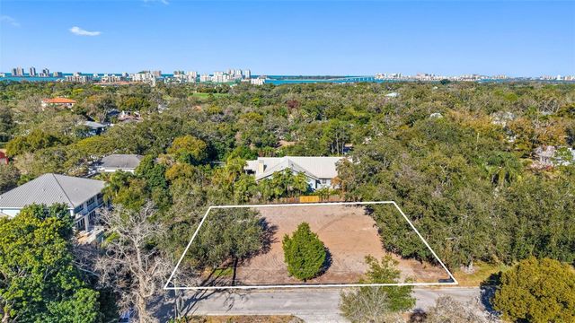 404 FAIRVIEW ROAD, Belleair, FL 33756