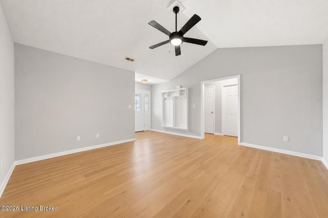 204 Applewood Ln, Elizabethtown, KY 42701