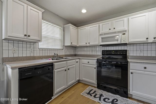204 Applewood Ln, Elizabethtown, KY 42701