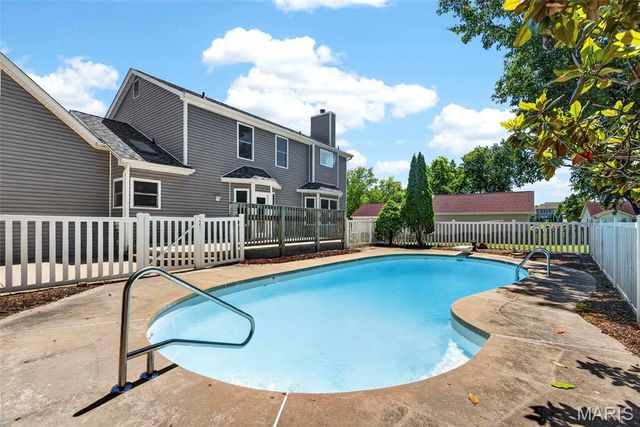 398 Round Tower Drive, Cottleville, MO 63304