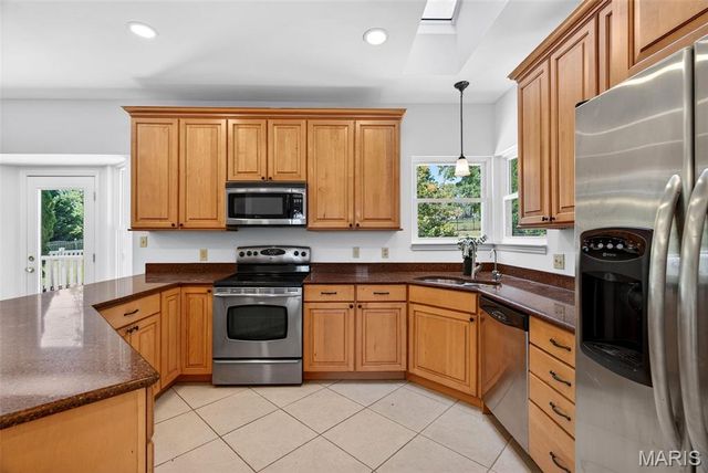 398 Round Tower Drive, Cottleville, MO 63304