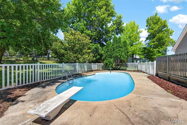 398 Round Tower Drive, Cottleville, MO 63304