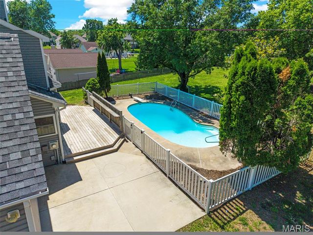 398 Round Tower Drive, Cottleville, MO 63304