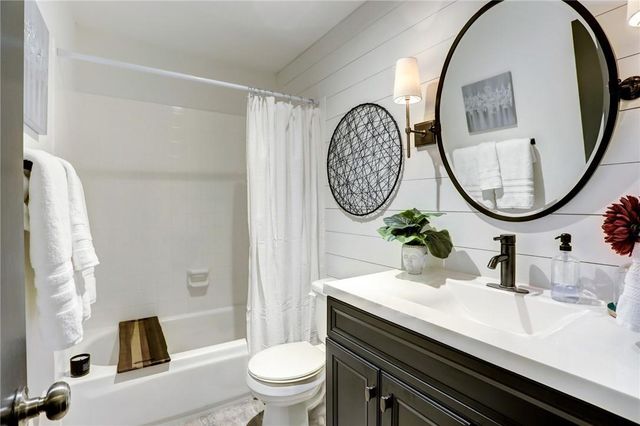 8210 Bent Tree RD 136, Austin, TX 78759