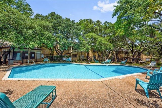 8210 Bent Tree RD 136, Austin, TX 78759