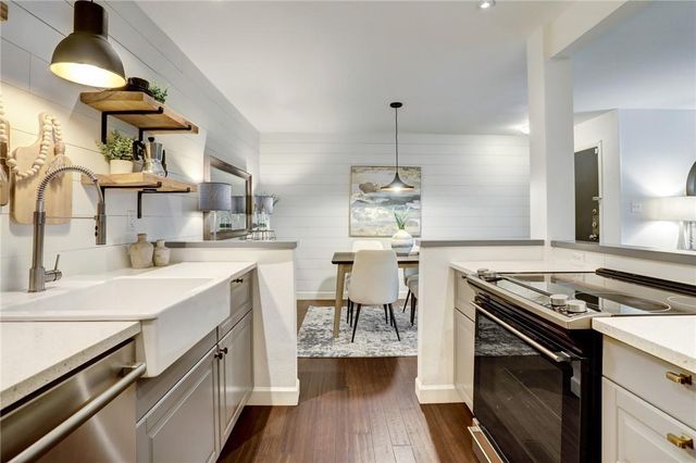 8210 Bent Tree RD 136, Austin, TX 78759