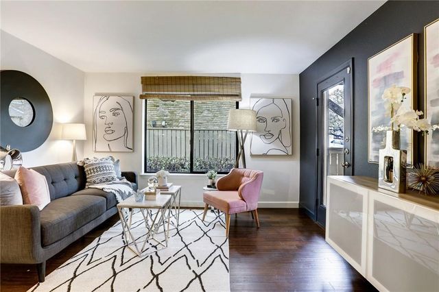 8210 Bent Tree RD 136, Austin, TX 78759