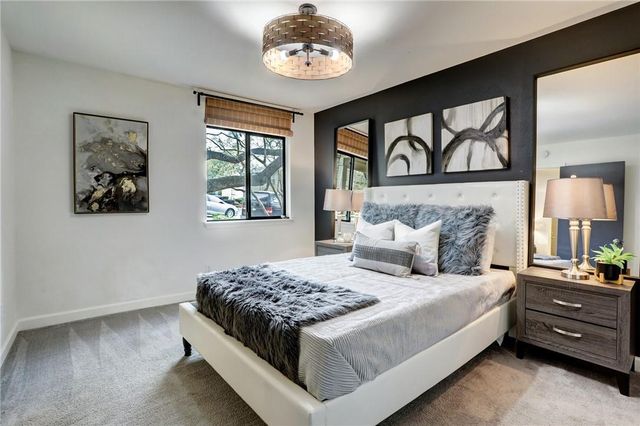 8210 Bent Tree RD 136, Austin, TX 78759