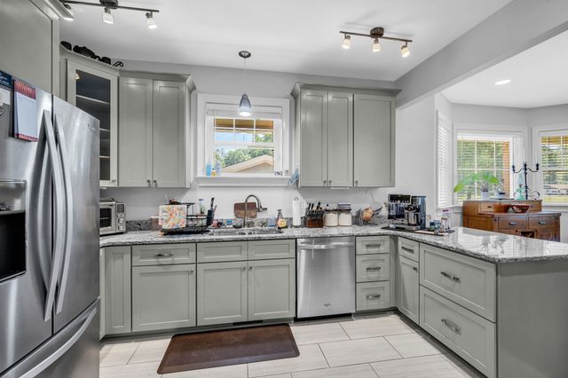 184 Harpeth Hills Dr, Kingston Springs, TN 37082