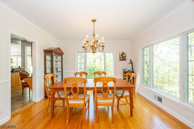 43 Brush Hill Rd, Kinnelon Boro, NJ 07405