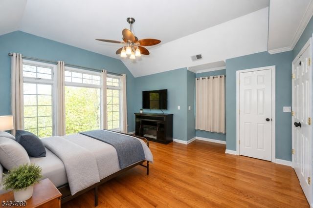 43 Brush Hill Rd, Kinnelon Boro, NJ 07405