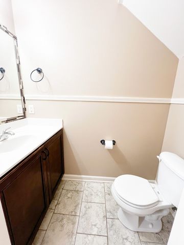 2272 McCormick Ln Apt D, Clarksville, TN 37040