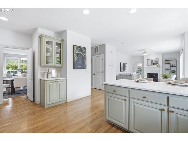 11020 Nw CRYSTAL CREEK Ln, Portland, OR 97229
