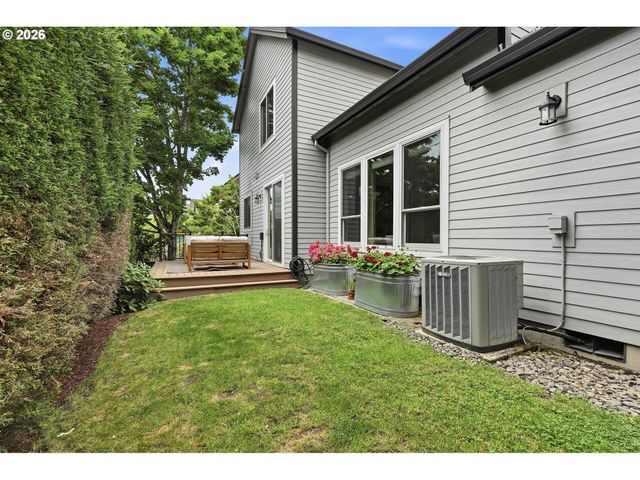 11020 Nw CRYSTAL CREEK Ln, Portland, OR 97229