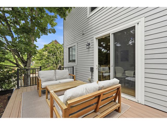 11020 Nw CRYSTAL CREEK Ln, Portland, OR 97229