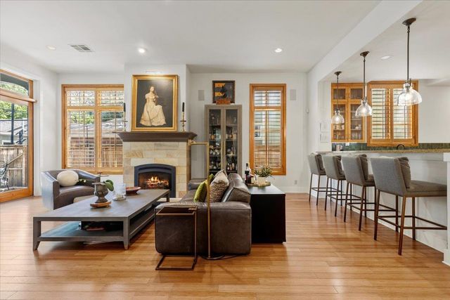 2207 Forest TRL A, Austin, TX 78703