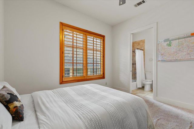 2207 Forest TRL A, Austin, TX 78703