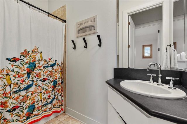 2207 Forest TRL A, Austin, TX 78703