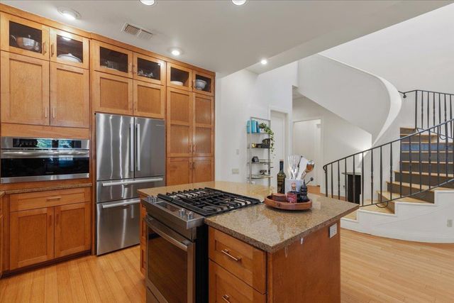 2207 Forest TRL A, Austin, TX 78703