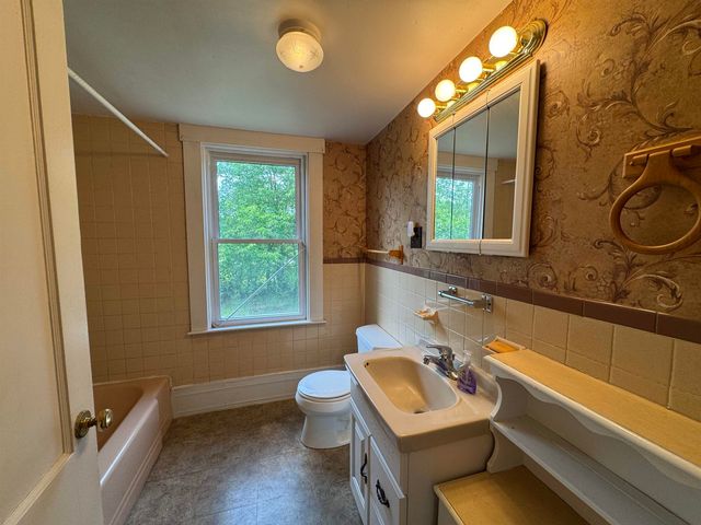 1 Circle Drive, Boscawen, NH 03303