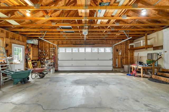 1 Circle Drive, Boscawen, NH 03303