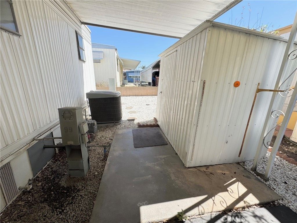 Image 23 of property listing at 1630 W Covina 99, San Dimas, CA 91773