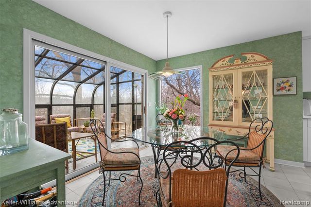 4974 Countryside Drive, West Bloomfield, MI 48323