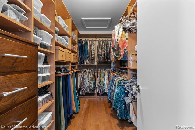 4974 Countryside Drive, West Bloomfield, MI 48323