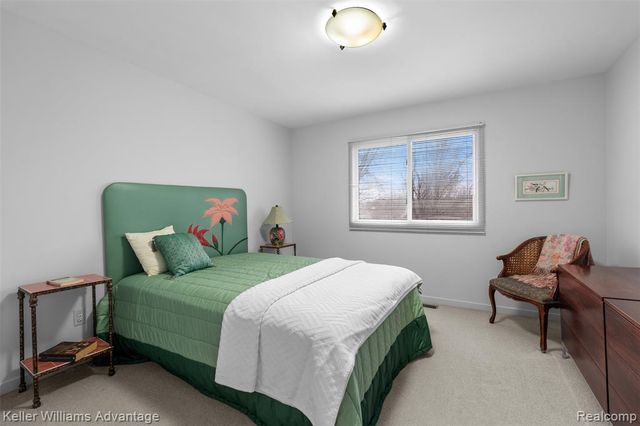 4974 Countryside Drive, West Bloomfield, MI 48323