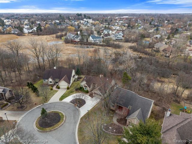 4974 Countryside Drive, West Bloomfield, MI 48323