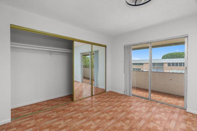 346 Windsor O, West Palm Beach, FL 33417