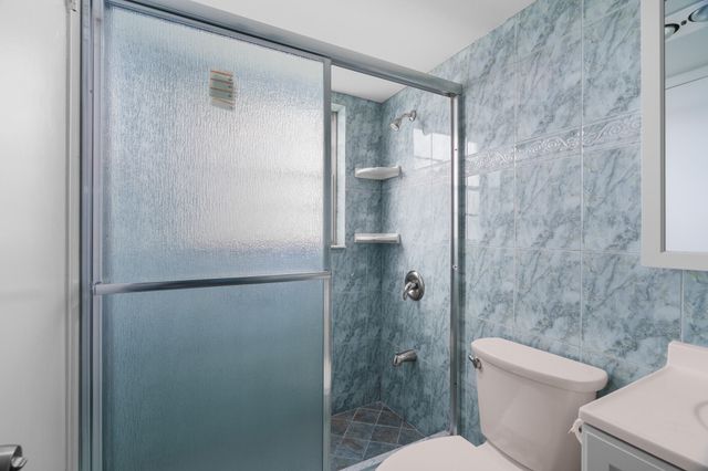 346 Windsor O, West Palm Beach, FL 33417