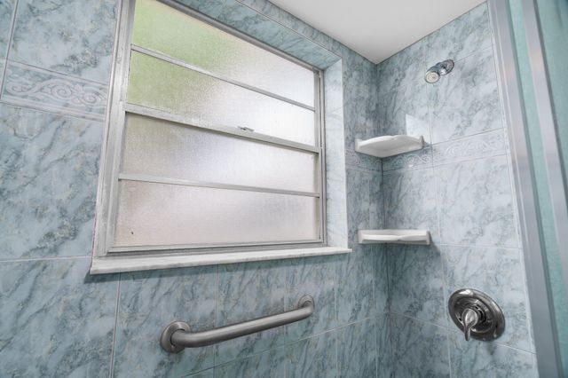 346 Windsor O, West Palm Beach, FL 33417