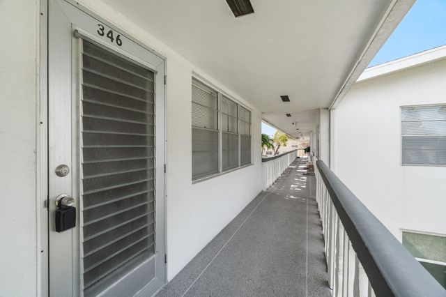 346 Windsor O, West Palm Beach, FL 33417