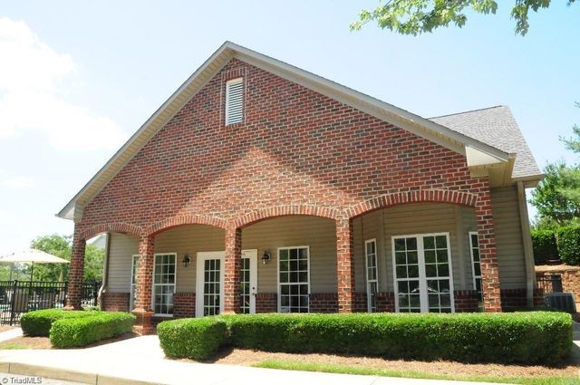 4792 Tatton Park Circle 3B, Winston-salem, NC 27103