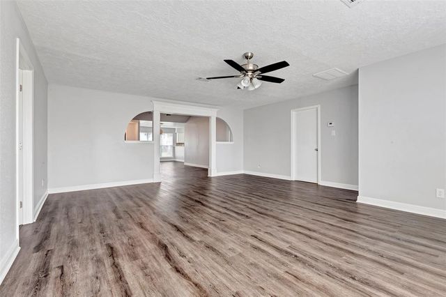 1602 Evesham Drive, Houston, TX 77015