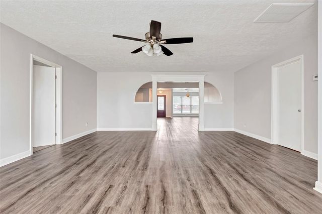 1602 Evesham Drive, Houston, TX 77015