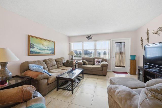 401 Golden Isles Drive 1009, Hallandale Beach, FL 33009