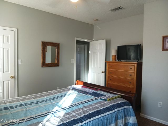 2252 Beach Drive, 806, Gulfport, MS 39507