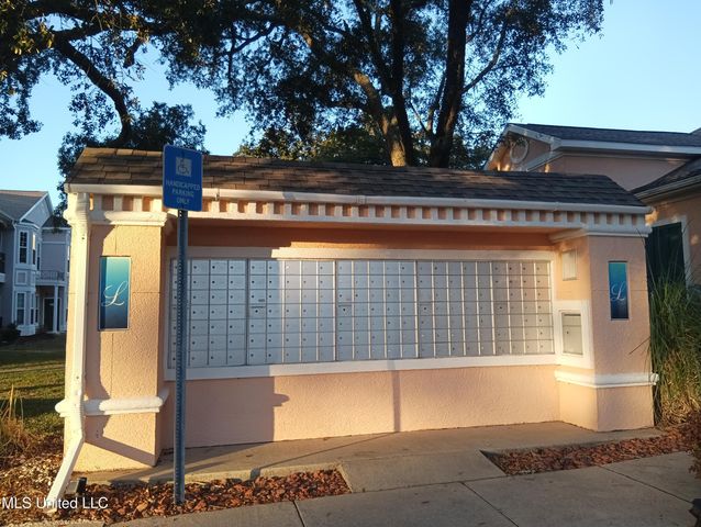 2252 Beach Drive, 806, Gulfport, MS 39507