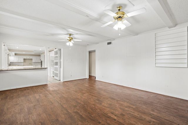 805 Chevy Chase Circle, Sugar Land, TX 77478