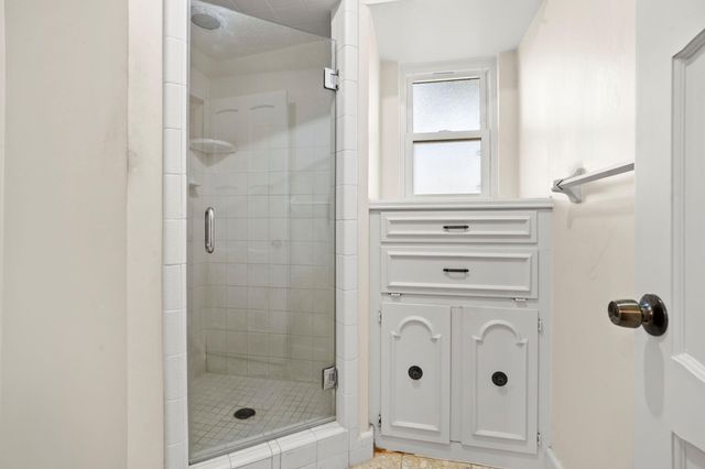 805 Chevy Chase Circle, Sugar Land, TX 77478