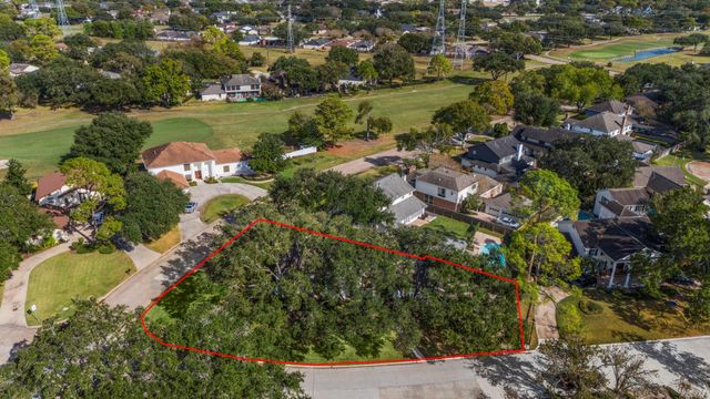 805 Chevy Chase Circle, Sugar Land, TX 77478